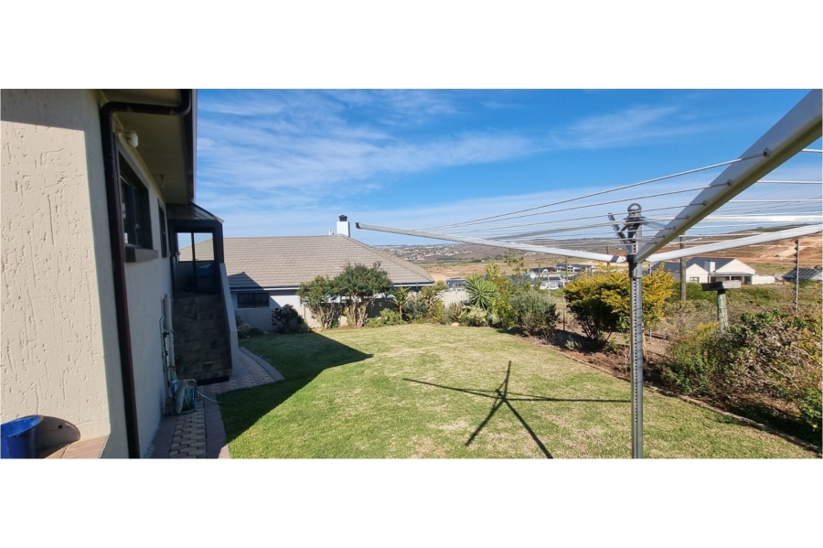 4 Bedroom Property for Sale in Monte Christo Western Cape